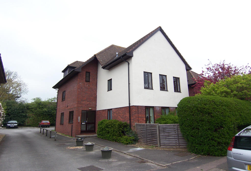 Main image of property: LEATHERHEAD