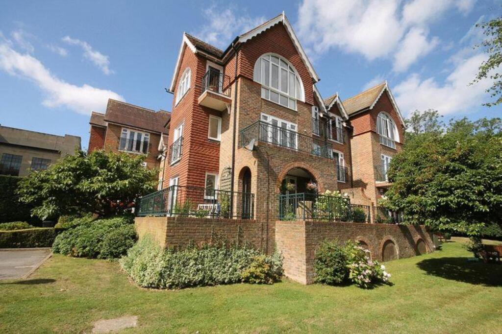 Main image of property: LEATHERHEAD