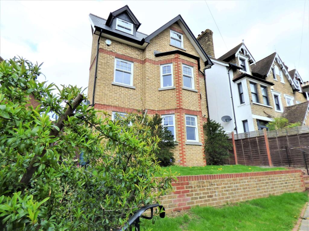Main image of property: LEATHERHEAD