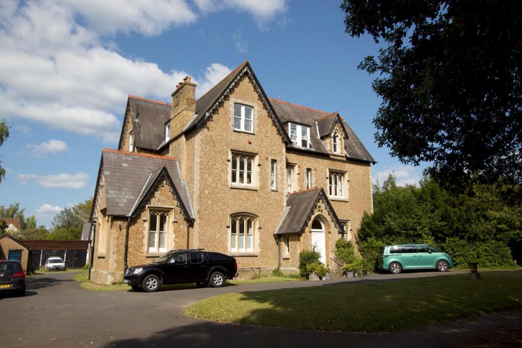 Main image of property: Cross Lanes, Guildford