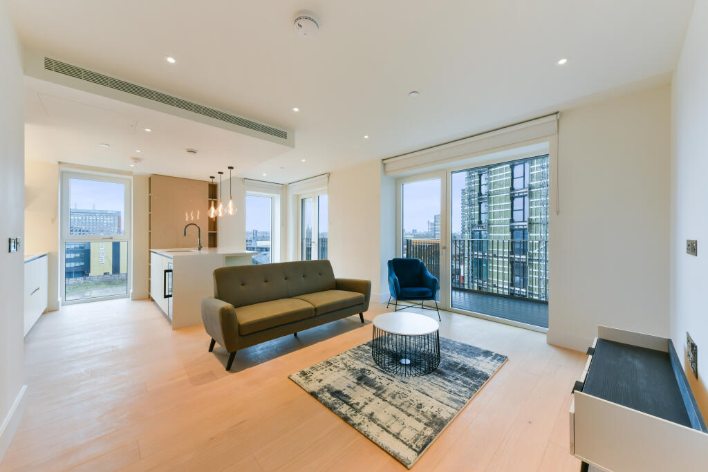Main image of property: Parkside Apartments, Cascade Way, London, W12
