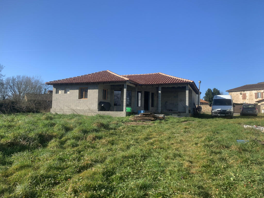 3 bedroom house for sale in PoitouCharentes, Charente, Rouzède, France