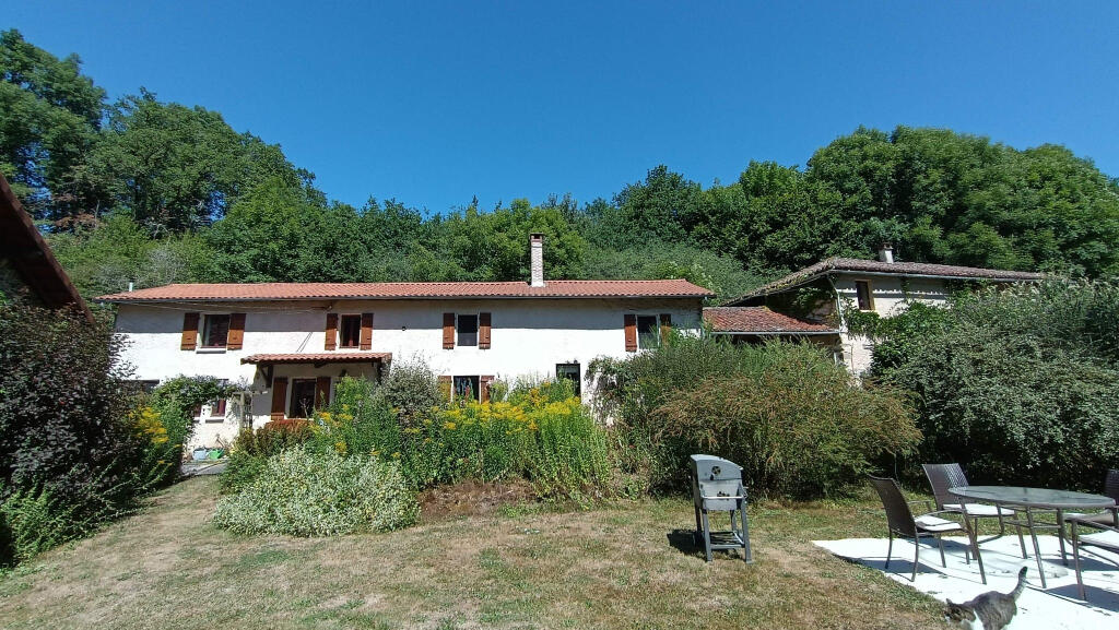 Main image of property: Poitou-Charentes, Charente, St-Maurice-des-Lions