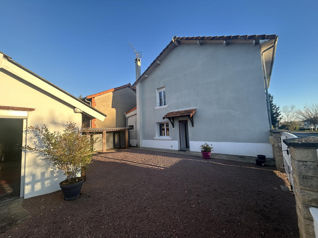 Main image of property: Poitou-Charentes, Charente, Roumazières-Loubert