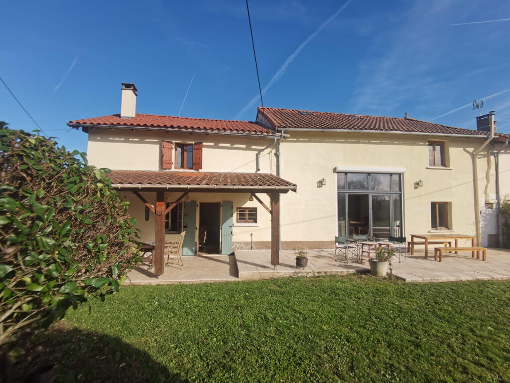 Main image of property: Poitou-Charentes, Charente, Cherves-Châtelars