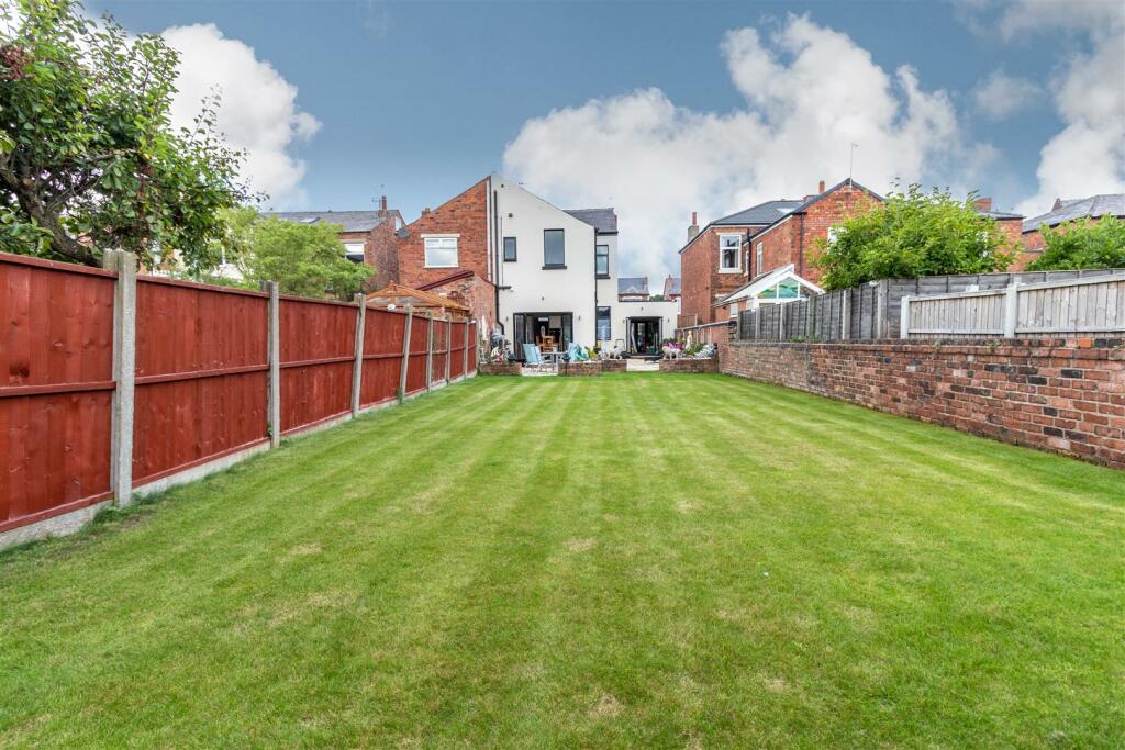 3 bedroom semidetached house for sale in Hawkshead Street, Southport, PR9