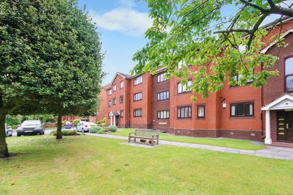 2 bedroom apartment for sale in Cavendish Court, Park Avenue, Southport