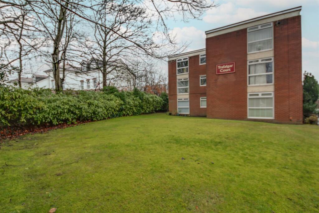 2 bedroom apartment for sale in Trafalgar Road, Southport, PR8