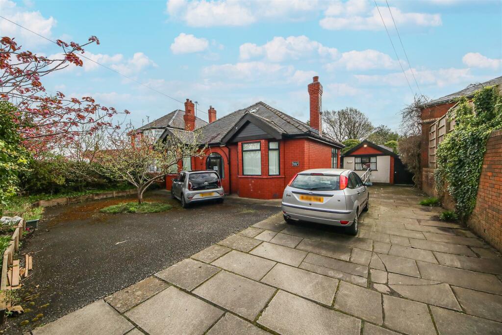 4 bedroom detached bungalow for sale in Station Road, Banks, Southport, PR9