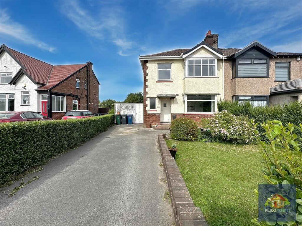 3 bedroom semi-detached house