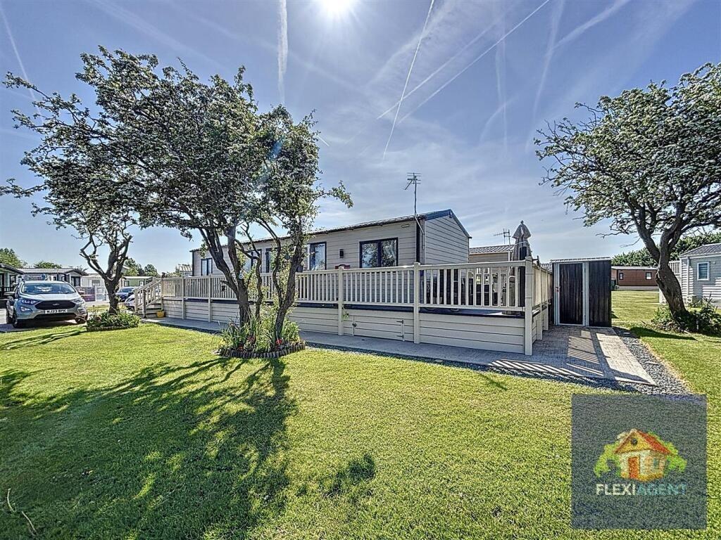 Main image of property: Southport New Road, Banks, Southport