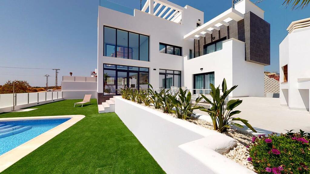 3 bedroom detached villa for sale in Valencia, Alicante, Benidorm, Spain