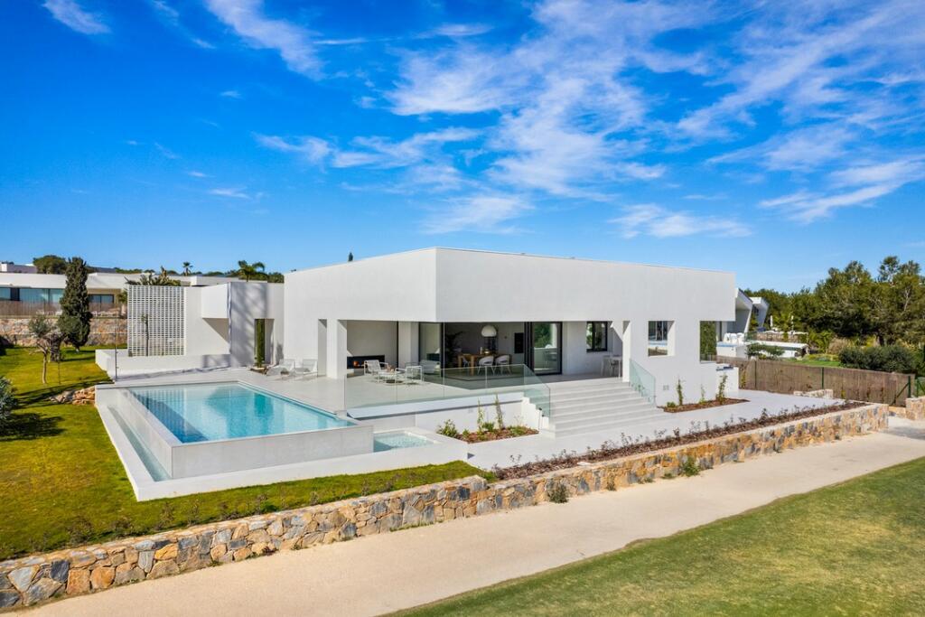 Main image of property: Valencia, Alicante, Las Colinas Golf