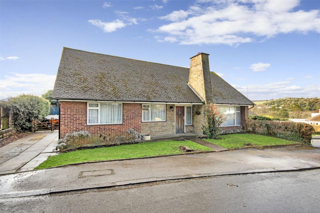 5 bedroom bungalow for sale in White Post Hill, Farningham, Kent, DA4