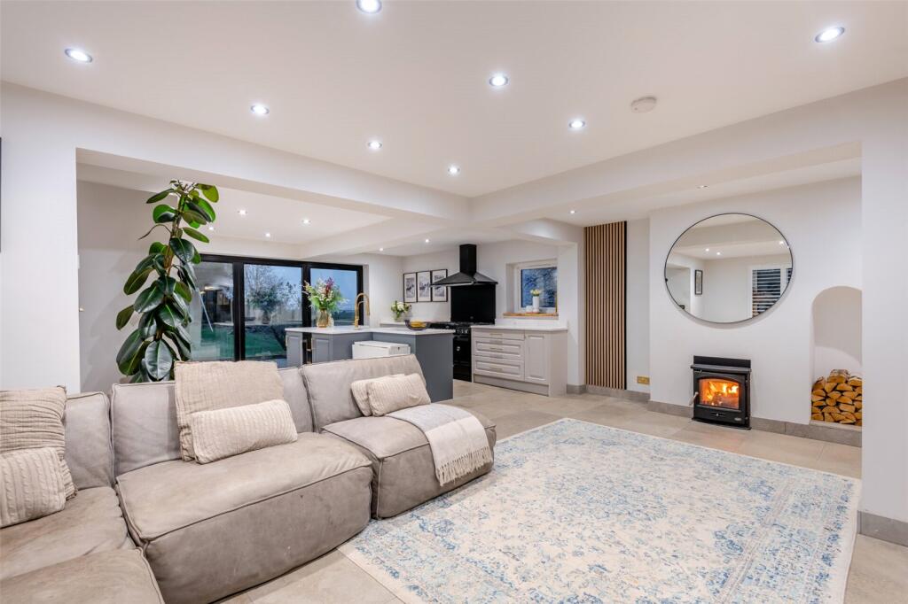 Additional property image - Green Farm Lane, Shorne, Kent, DA12