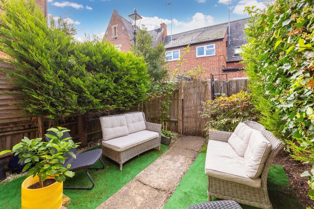 Main image of property: Clewer Fields, Windsor Town Centre, Berkshire, SL4
