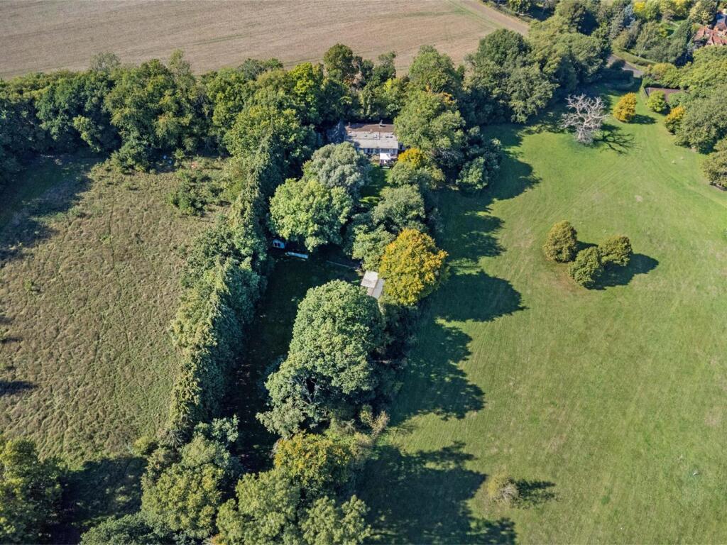 Main image of property: TOMS HILL, CHANDLERS CROSS, SARRATT, RICKMANSWORTH, WD3