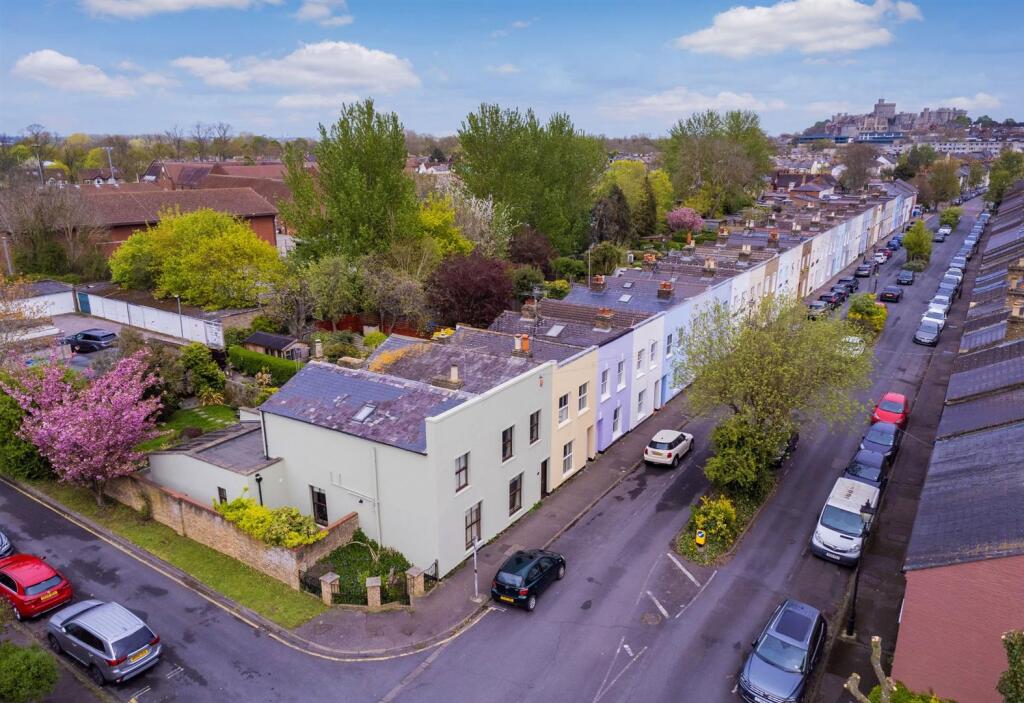 Main image of property: ALBERT STREET, WINDSOR TOWN CENTRE, BERKSHIRE, SL4