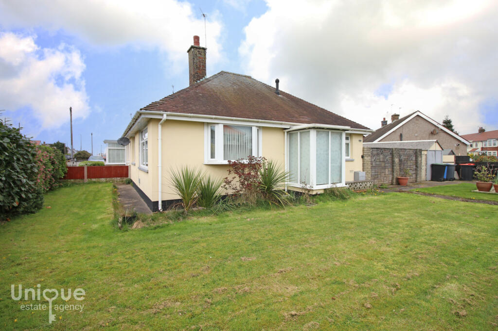 2 bedroom bungalow for sale in Kenilworth Avenue, Fleetwood, FY7