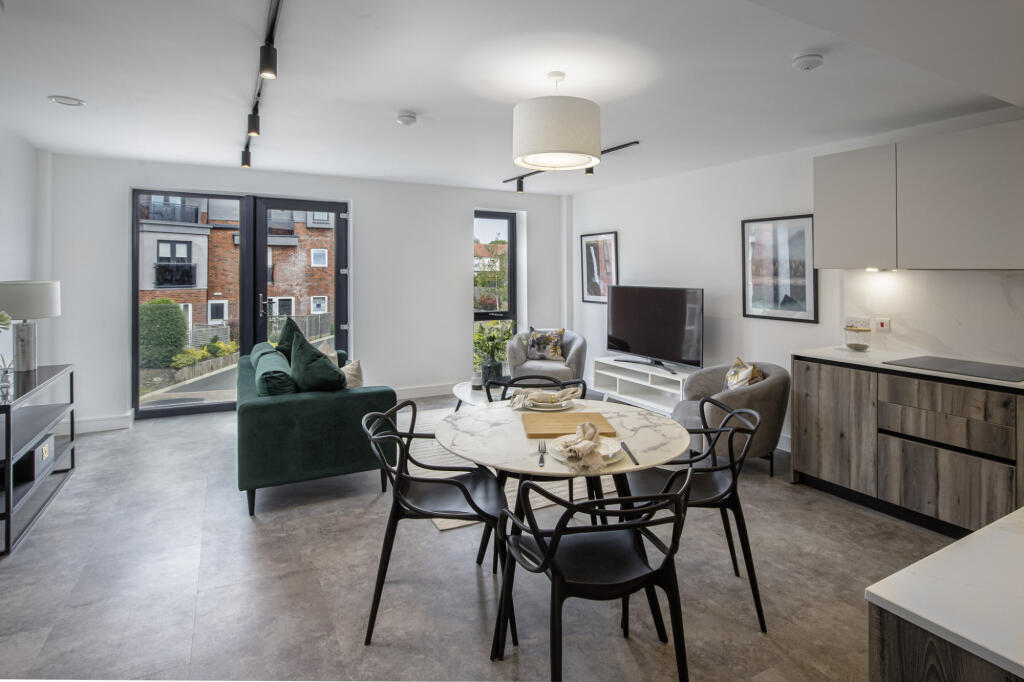 Main image of property: Royal Oak Apartment, Poulton-le-Fylde, Lancashire, FY6