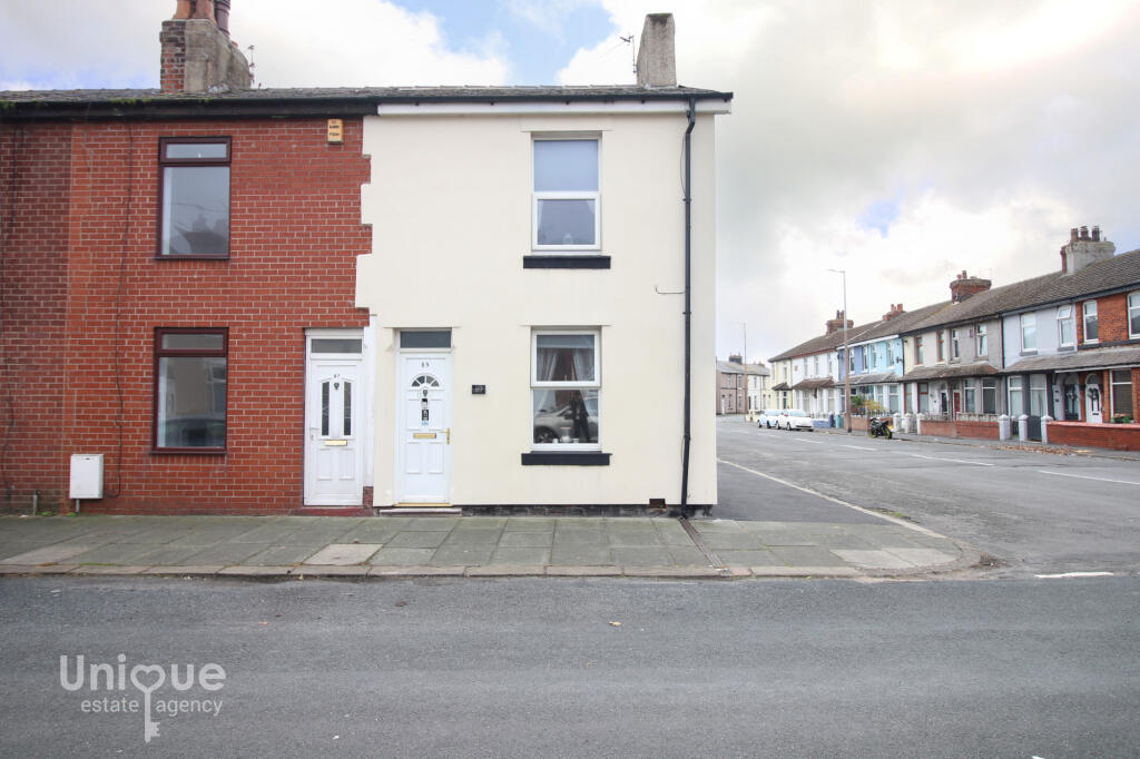 2 bedroom end of terrace house