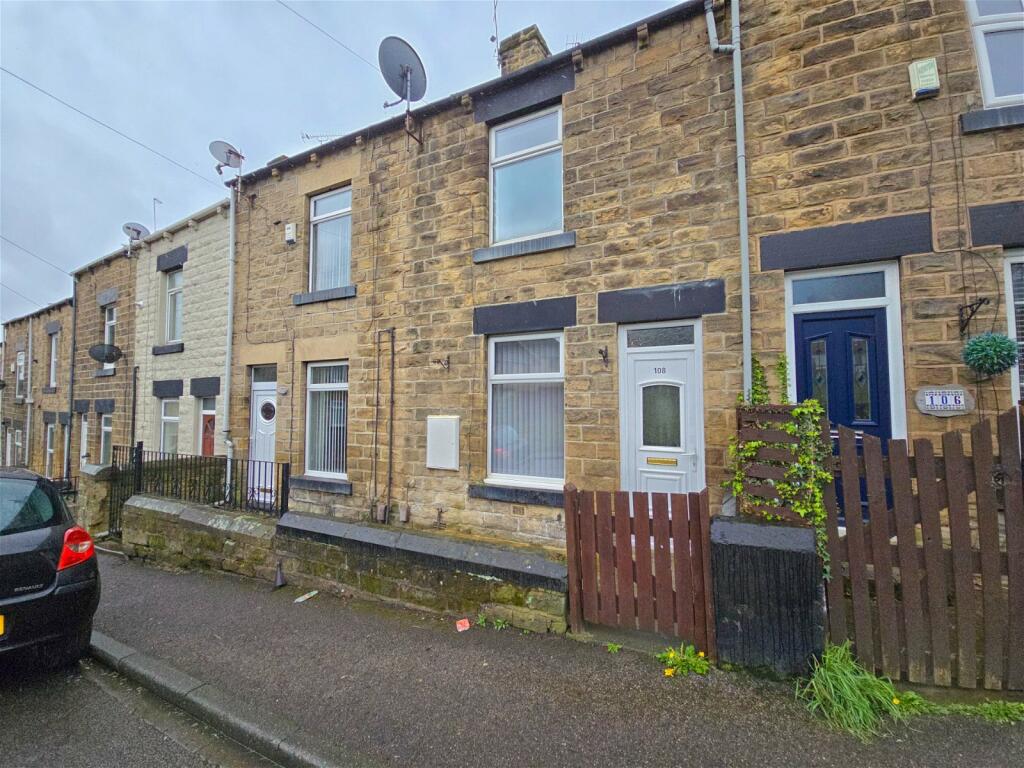 2 bedroom terraced house for sale in High Street, Worsbrough, Barnsley