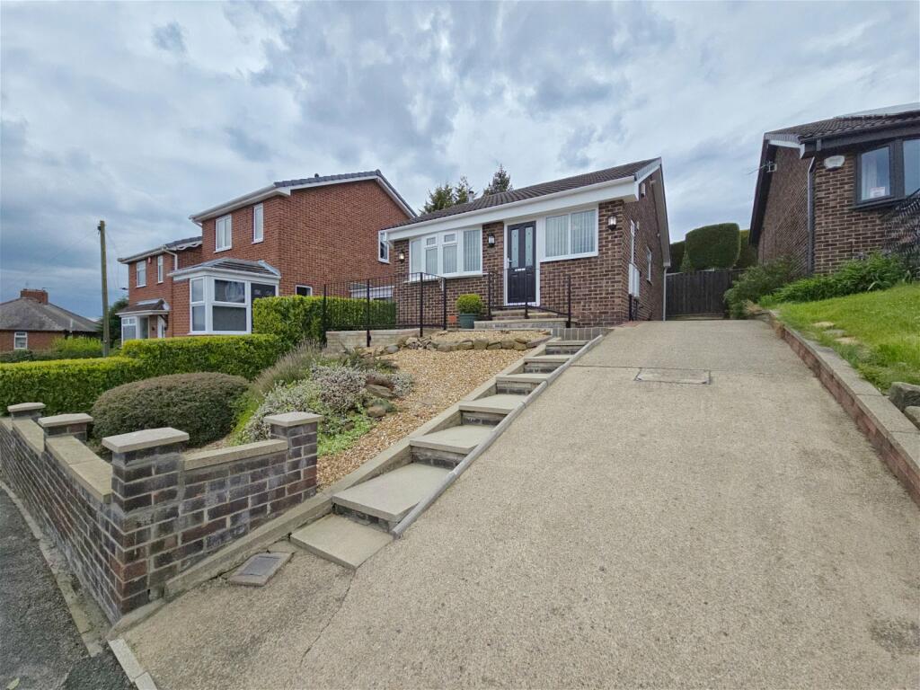 2 bedroom detached bungalow for sale in Ridgewalk Way, Worsbrough