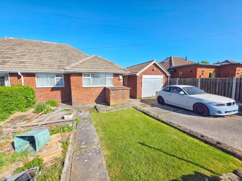 Main image of property: Cumbrian Walk, Pogmoor, Barnsley, S75 2HW