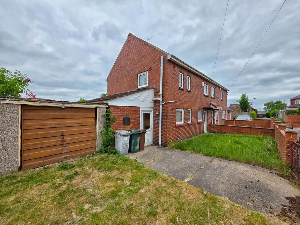 Main image of property: Clarney Avenue, Darfield, Barnsley, S73 9EG