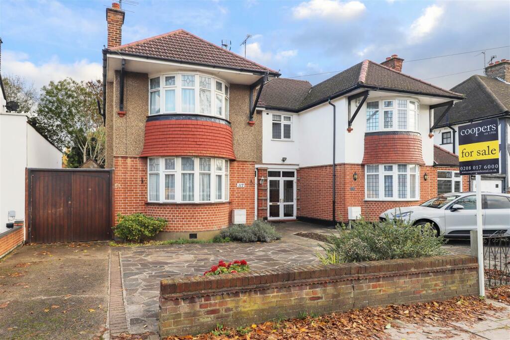3 bedroom semidetached house for sale in Imperial Drive, Harrow, HA2