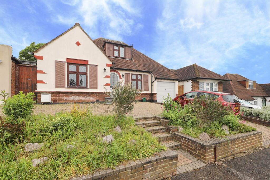 2 bedroom detached bungalow for sale in Hillside Gardens, Northwood, HA6