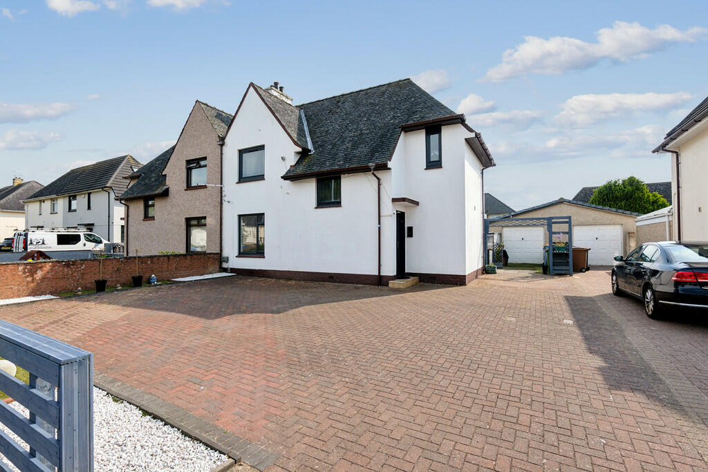 3 bedroom semidetached house for sale in 46 Marchburn Avenue, KA9