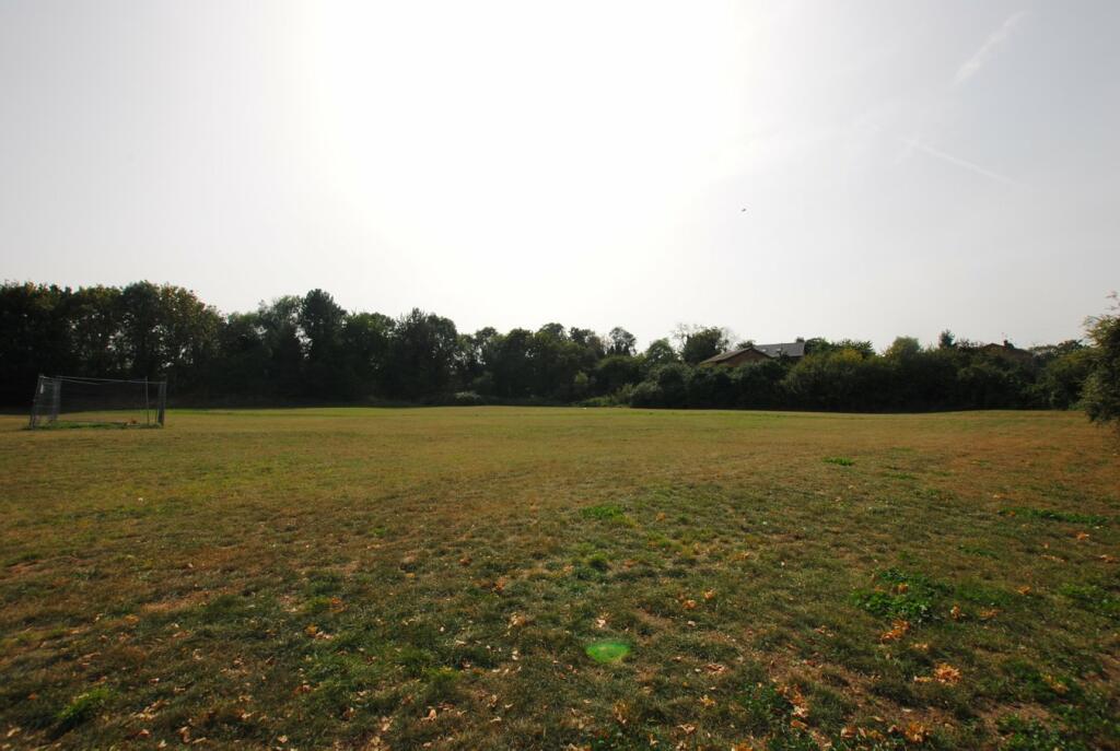 Additional property image - Bowmans Road, Dartford, kent, DA1