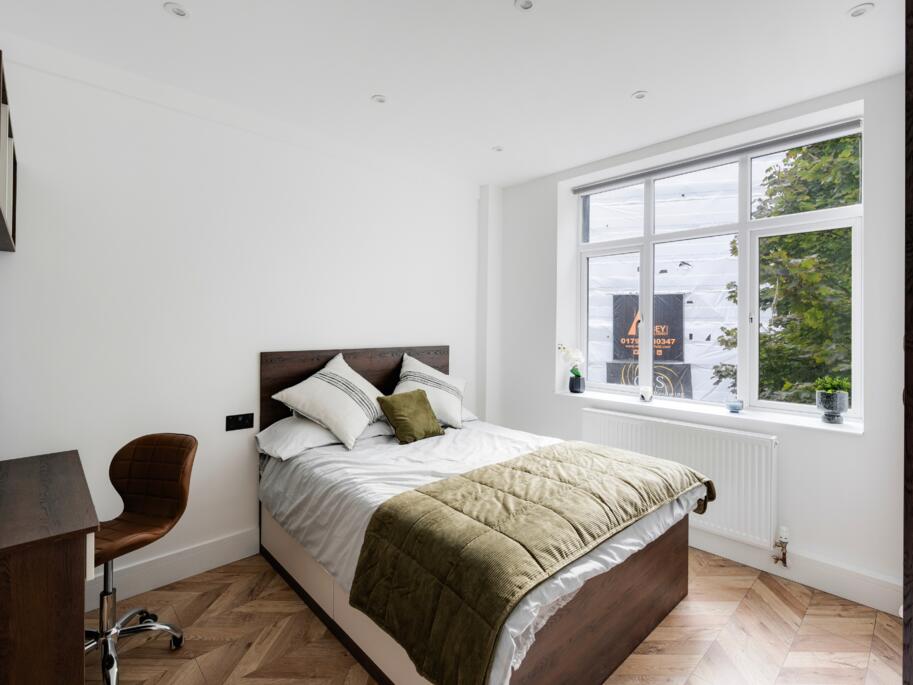 Additional property image - Apt 16, Yelland House #472769