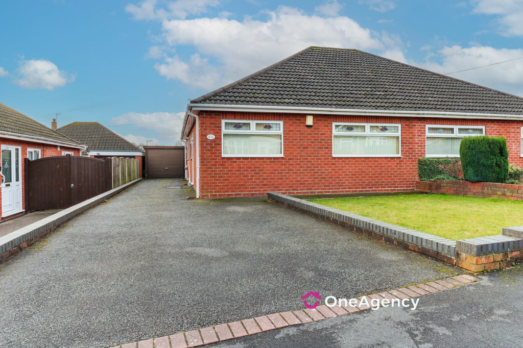 2 bedroom semi-detached bungalow for sale in Churchill Way, Trentham, Stoke-on-Trent, ST4