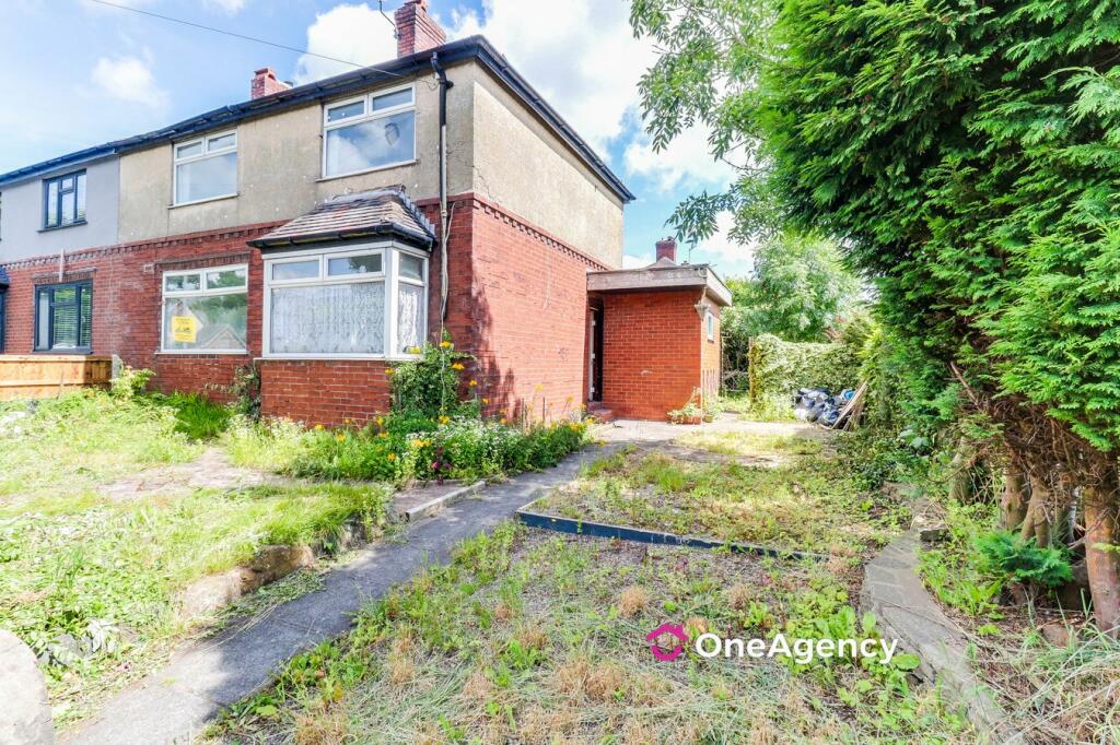 4 bedroom semidetached house for sale in High Lane, Burslem, Stokeon