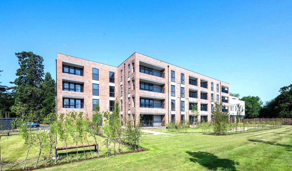 Main image of property: Oaklands Park, 2 Littleworth Road, Esher, KT10
