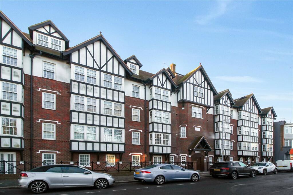 Main image of property: Leigh Road, Leigh-on-Sea, Essex, SS9