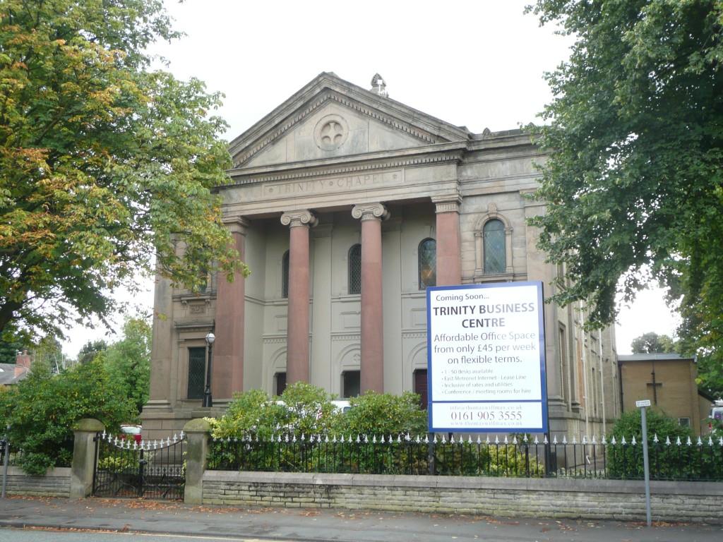 Commercial property to lease in Northenden Road, Sale, Greater