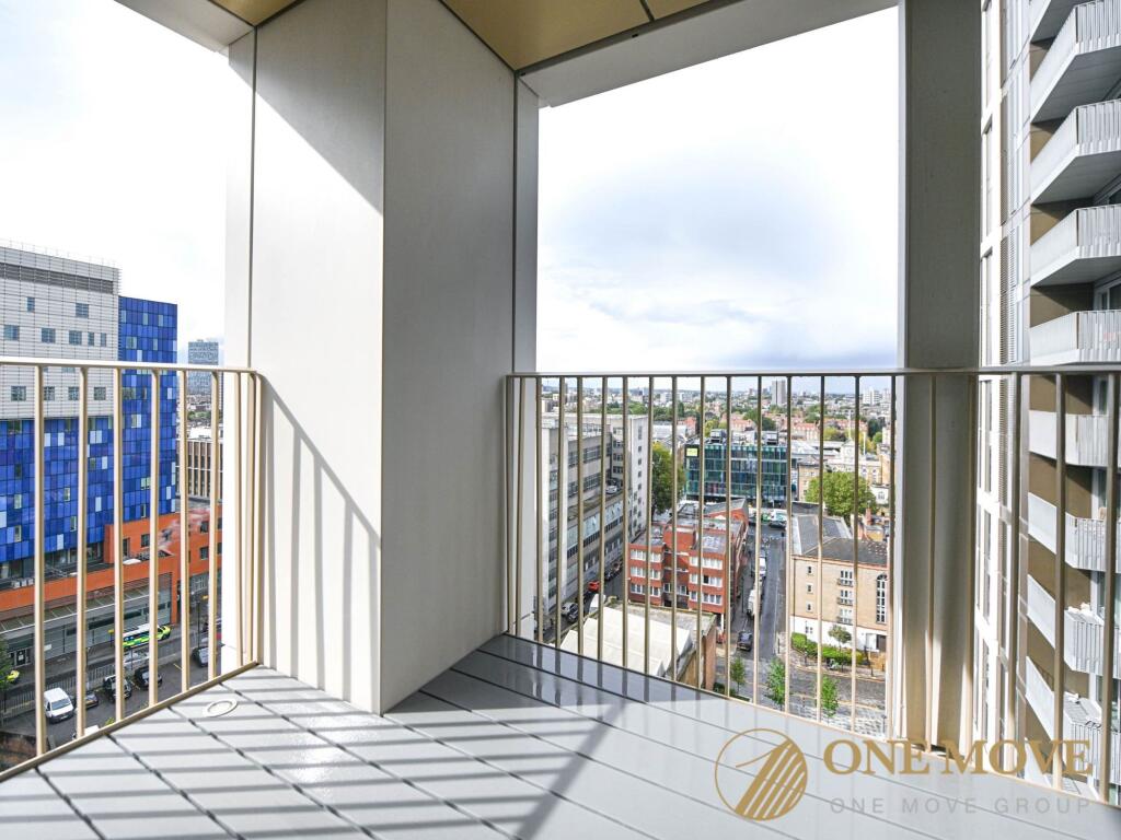 Main image of property: Cendal Crescent, Bouchon Point, E1