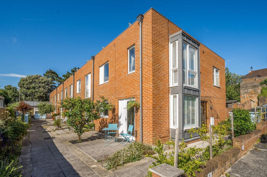 Main image of property: Love Lane, Rochester, Kent. ME1