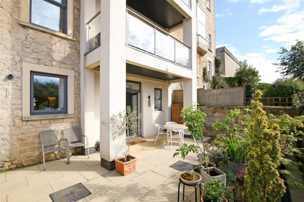 Additional property image - Panoramic views from Clevedon's coastline to the Welsh hills