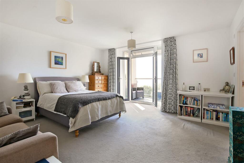 Additional property image - Panoramic views from Clevedon's coastline to the Welsh hills