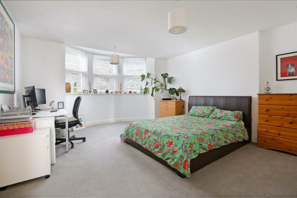 Additional property image - Panoramic views from Clevedon's coastline to the Welsh hills