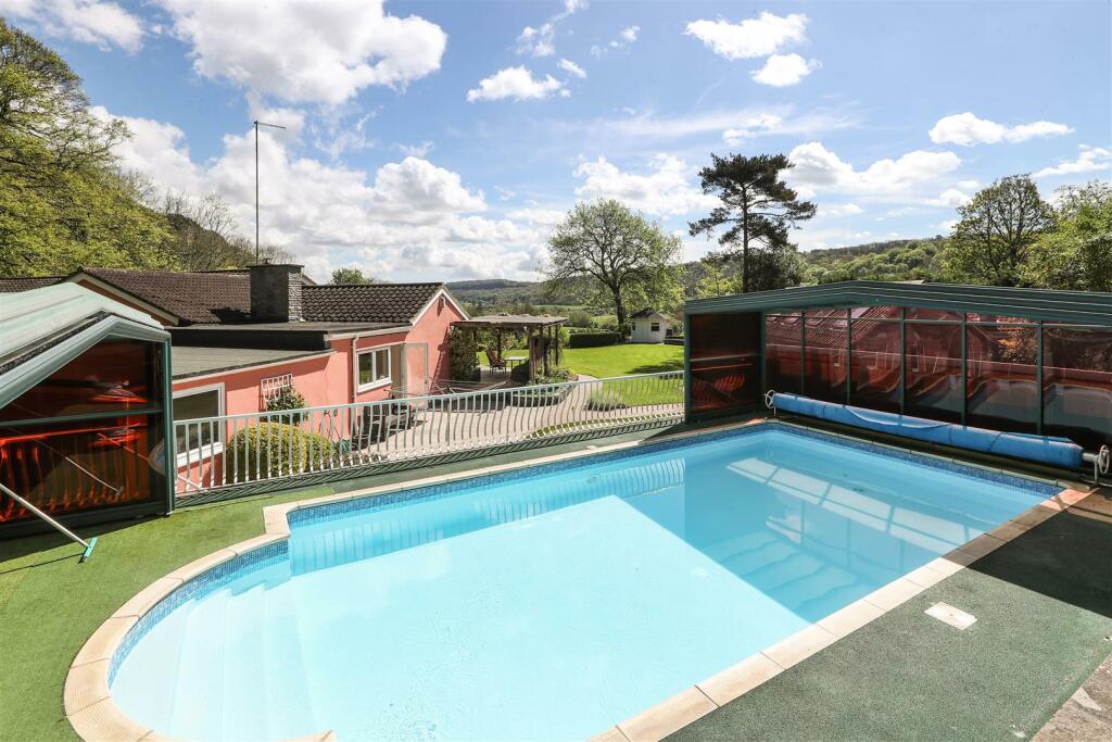 Additional property image - Private grounds on the periphery of Clevedon