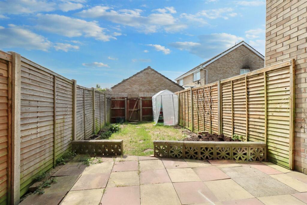 Additional property image - Cul-de-sac location within Yeolands Drive, Clevedon