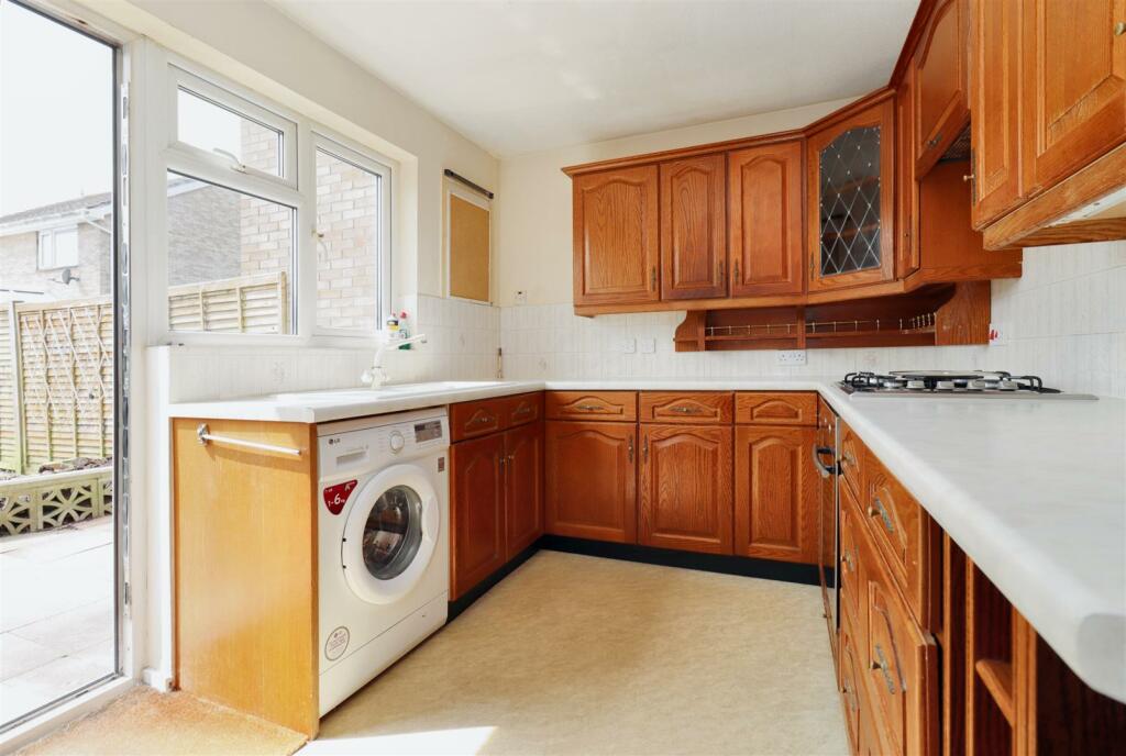 Additional property image - Cul-de-sac location within Yeolands Drive, Clevedon