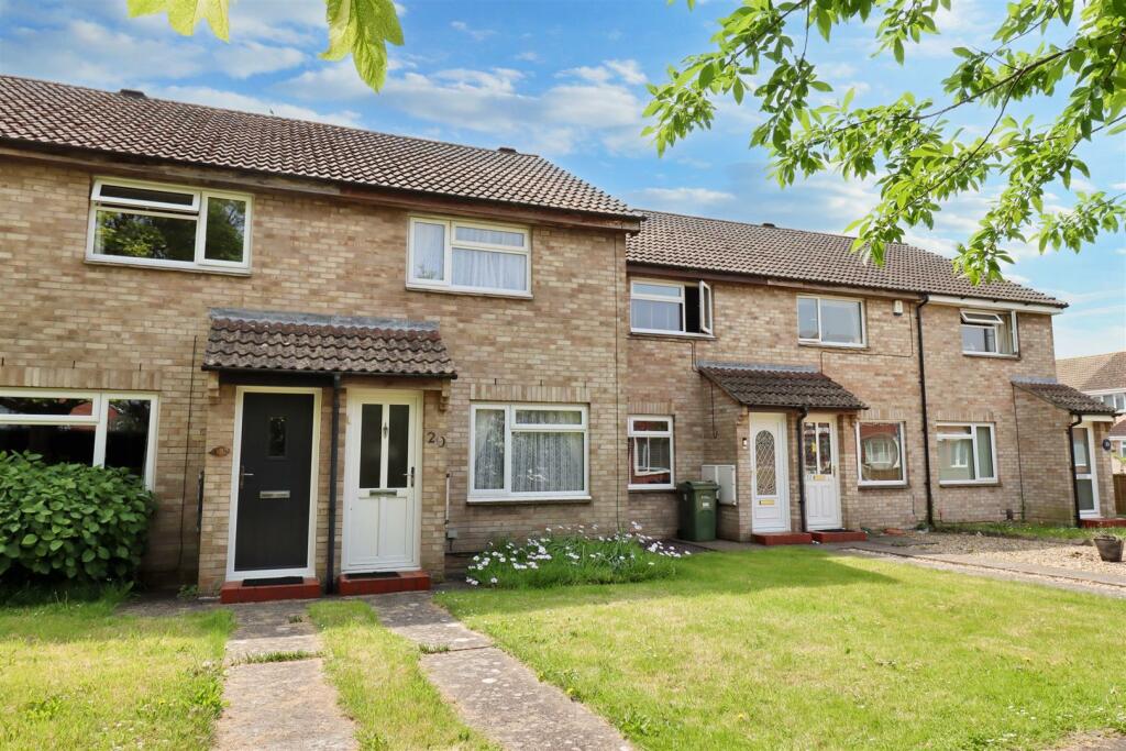 Additional property image - Cul-de-sac location within Yeolands Drive, Clevedon