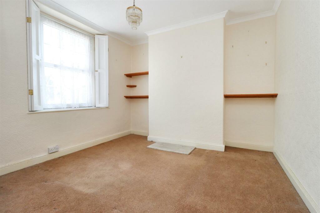 Additional property image - Character home in central Clevedon location