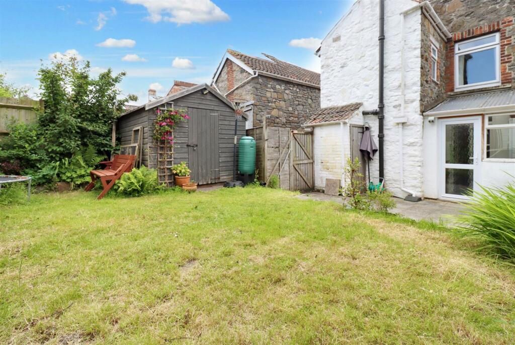 Additional property image - Short walk to Clevedon Town Centre